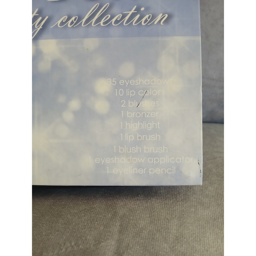 Profusion Treasure Box Beauty Collection Makeup Palette 35 Eyeshadows 10 Lip - Picture 2 of 7